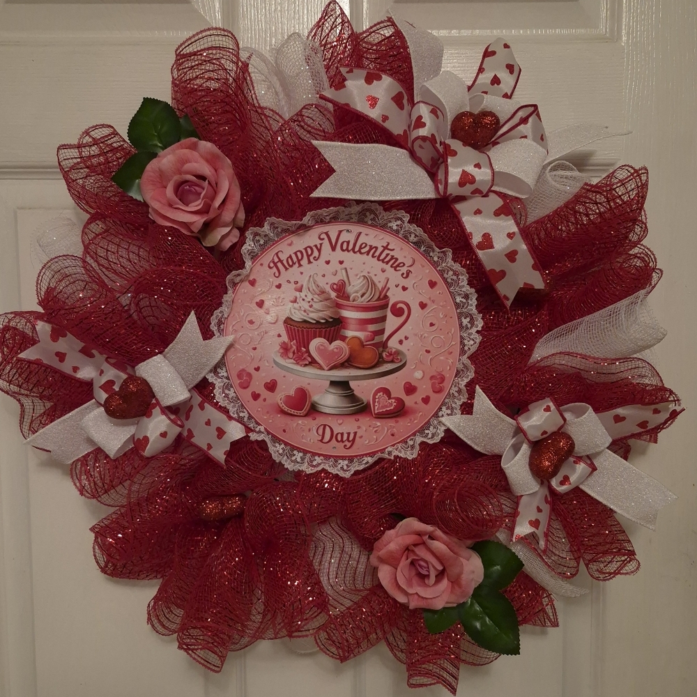 Valentine's Wreath , Door / Wall Decoration